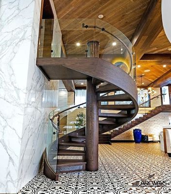 Шаг древесины перил стальной структуры зерна изготовленных на заказ современных лестниц лестницы классических спиральных деревянный стеклянный