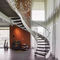 Дизайн проступи перил утюга Роугхт лестницы белого металла современный изогнутый деревянный