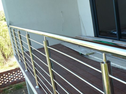 Установленный пол перил трубки нержавеющей стали балюстрады лестницы балкона -