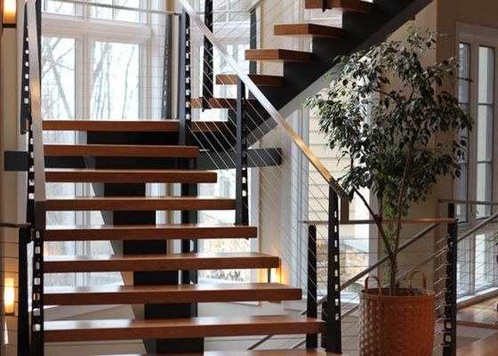 Дизайн черной лестницы прямого полета полуфабрикат для здания домочадца